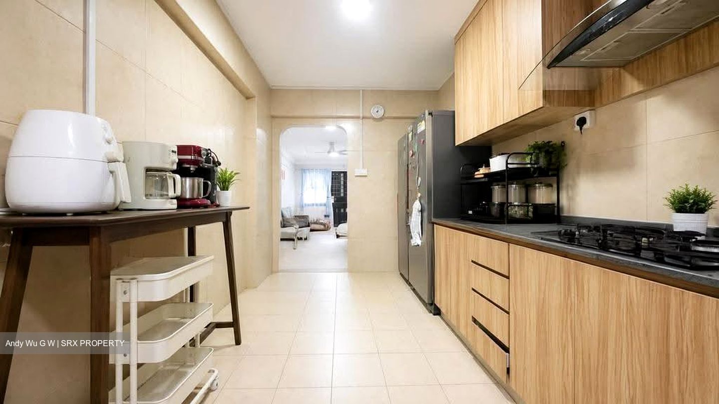 Blk 330 Jurong East Avenue 1 (Jurong East), HDB 4 Rooms #637785241